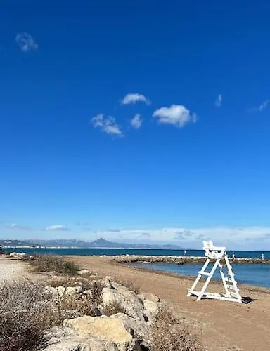 Montcabrer De Almadrava